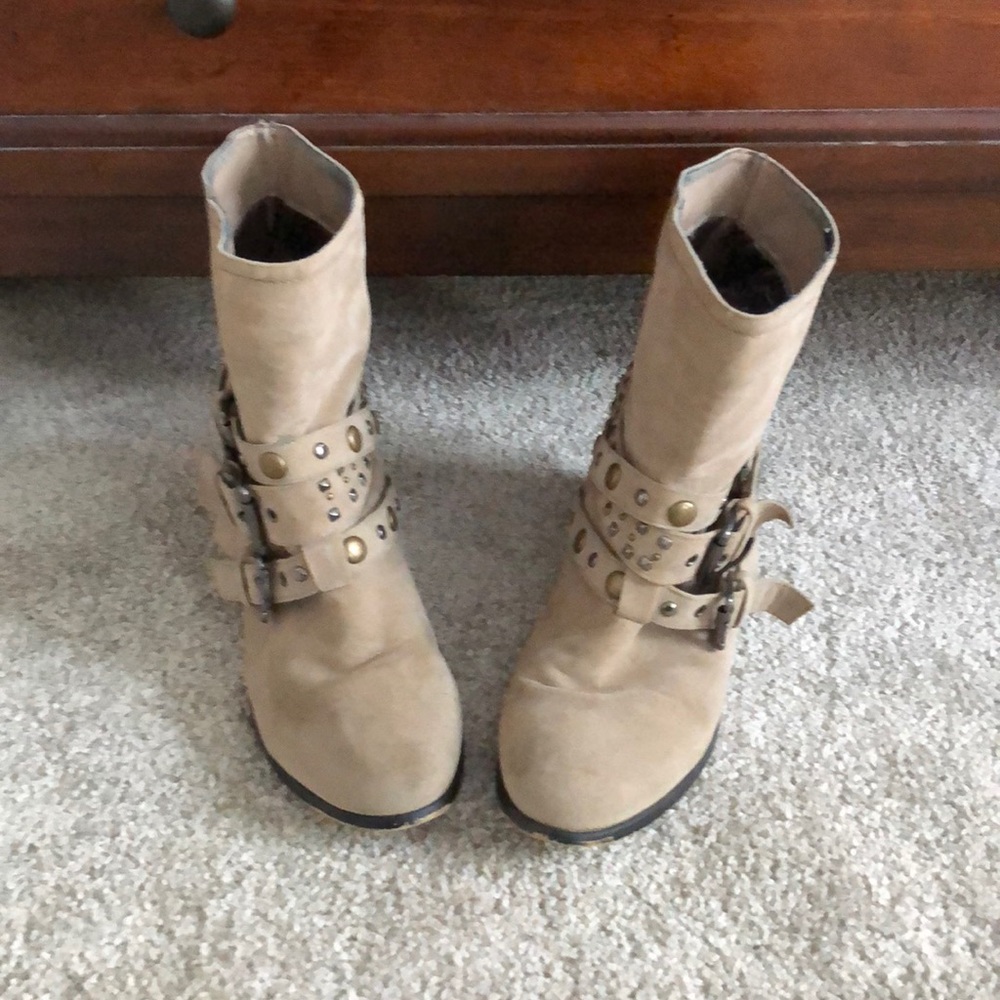 Low Dress Boots